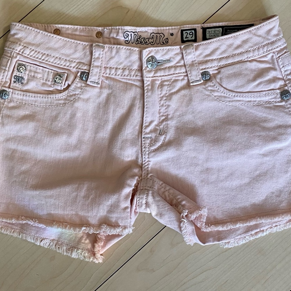 Women’s Like New Miss Me Jean Shorts Size 29
